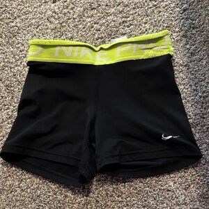 Women’s black Nike pros